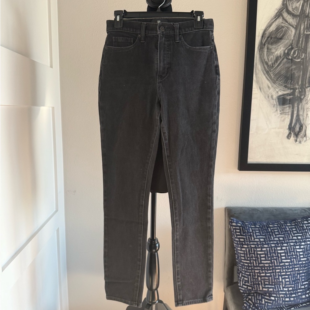 Banana Republic Women's Straight Leg High Rise Jeans in Black